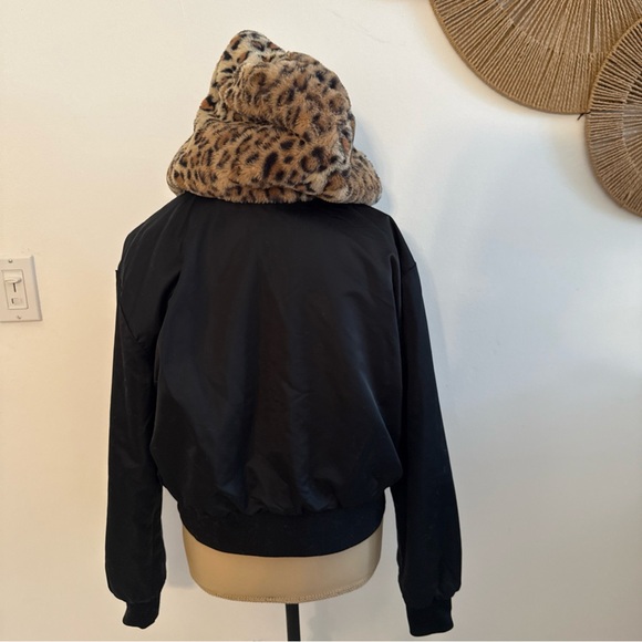 Leopard Print Hooded Faux Fur Jacket reversible - Picture 10 of 12